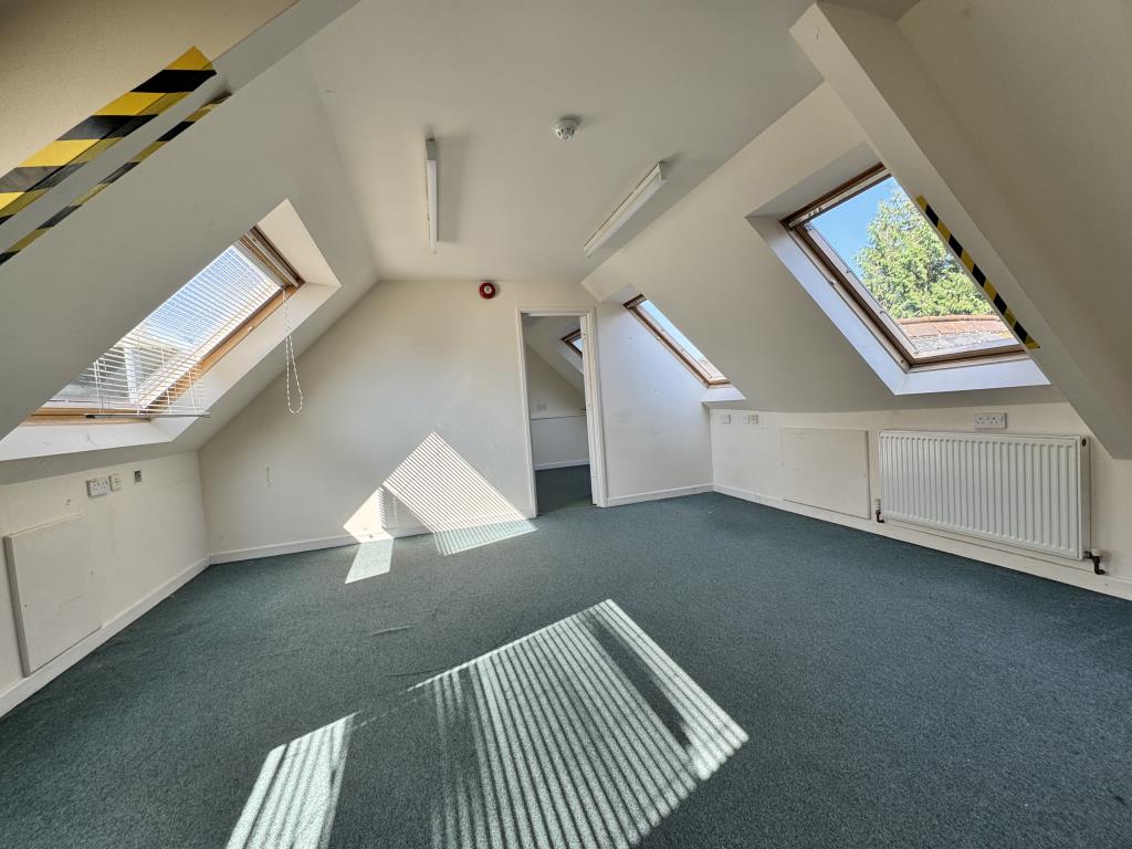 Lot: 110 - TWO PERIOD BUILDINGS IN NEED OF RENOVATION - Second Floor Office Space